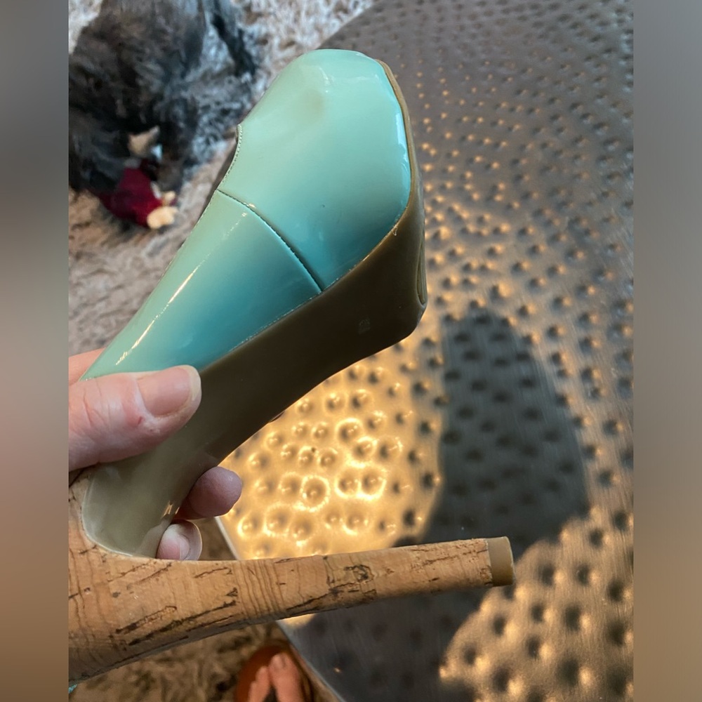 Guess size 8 heels - Picture 10 of 10